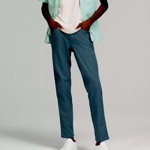 NWT Lululemon 28x34 Slim ABC pants